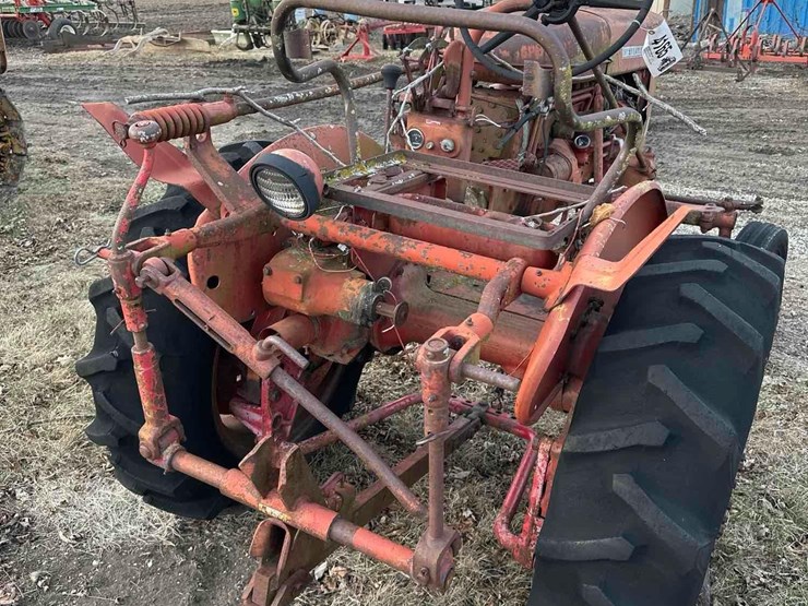 farmall-140-(sn#-58908)-(hess)-image-9