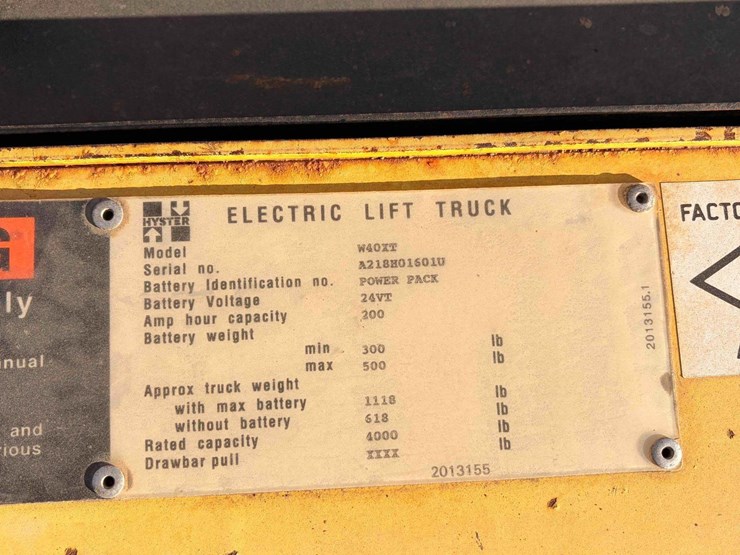 hyster-w40t-walk-behind-electric-pallet-jack-image-8