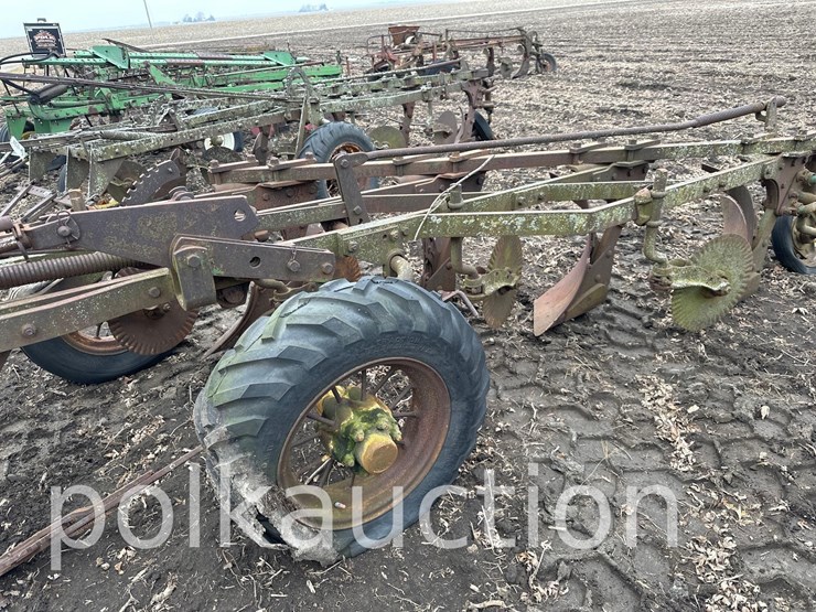 4-bottom-pull-type-plow---14"-(hess)-image-4