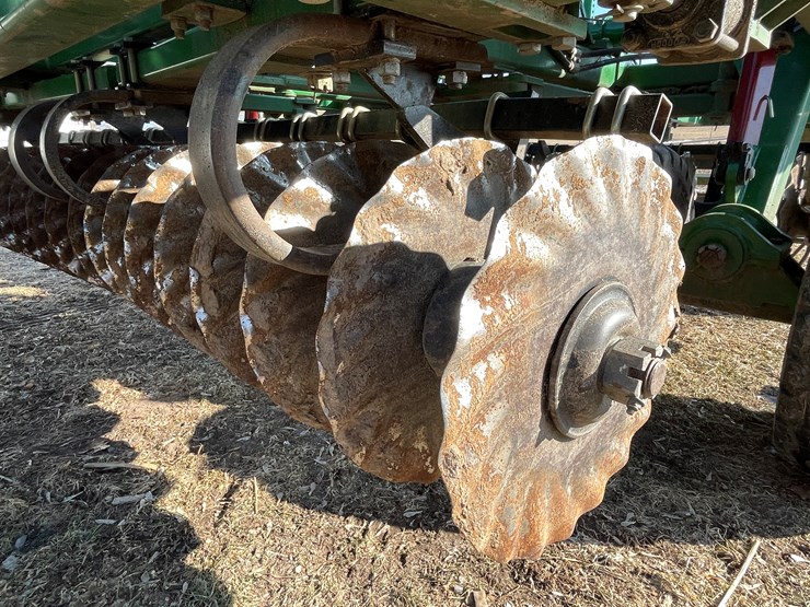 great-plains-2400tm-image-19