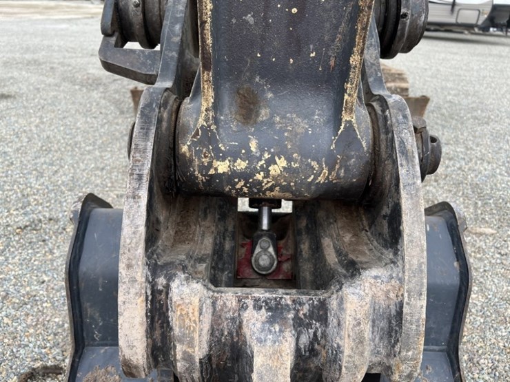 2021-deere-135g-image-15