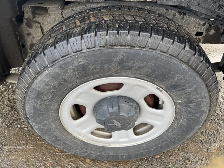 2012-chevrolet-colorado-image-17