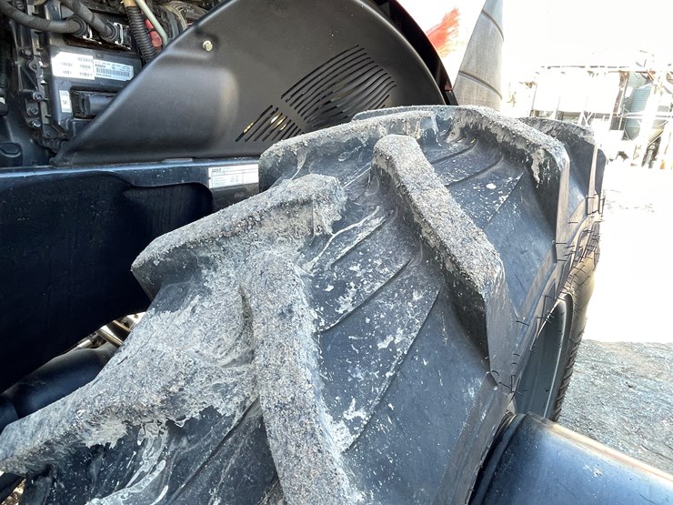 case-ih-magnum-315-image-51