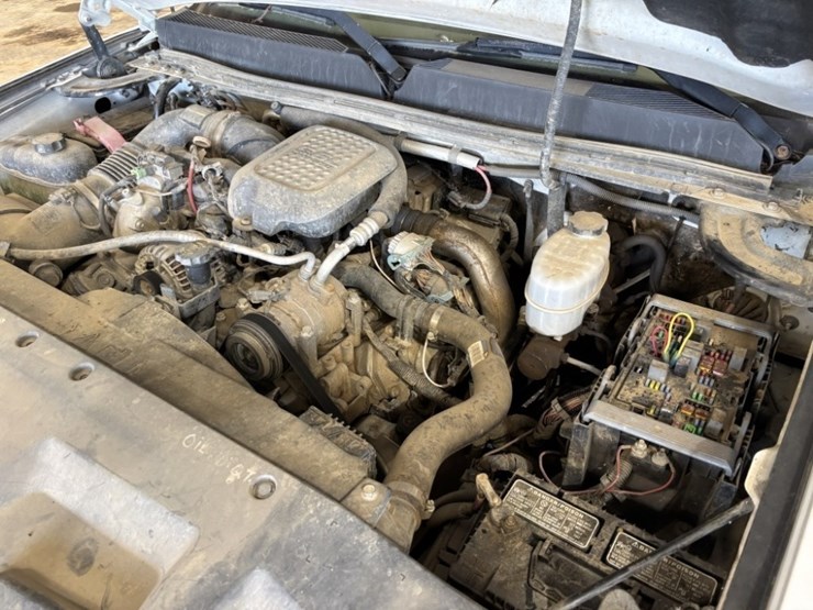 2010-gmc-sierra-2500-image-16