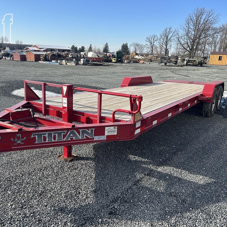 2022 TITAN TRAILER