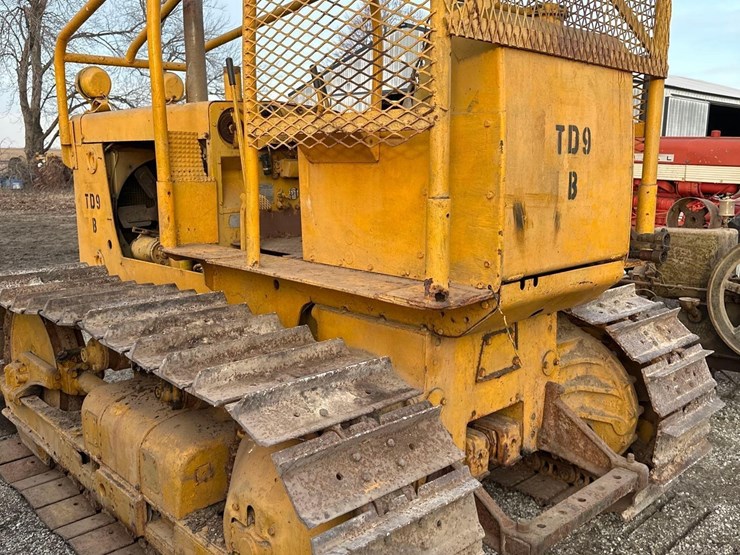 ih-td-9b-crawler-diesel-(sn#-855)-(hess)-image-12
