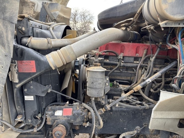 2002-international-9200i-image-15