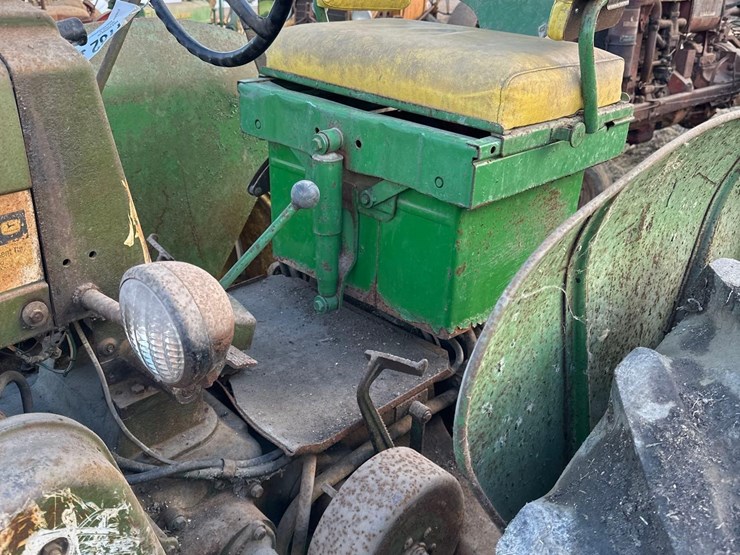 john-deere-720-image-15