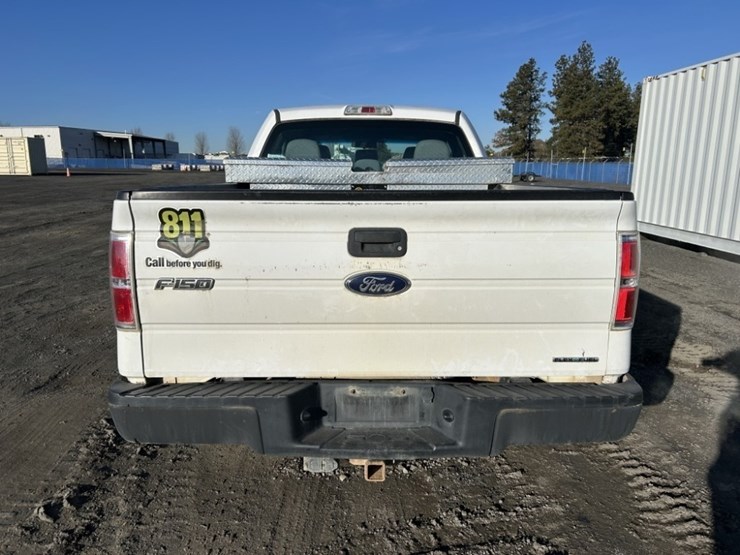 2014-ford-f150-xl-image-4