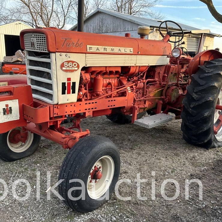 FARMALL 560 DIESEL TURBO (SN# 5?490) (HESS)