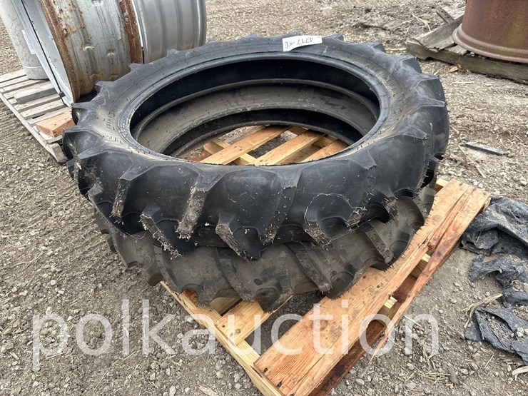 (2)-firestone-9.5-32-tires-(wf)-image-1