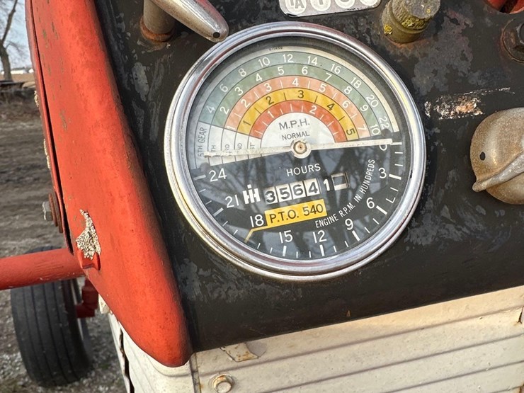 farmall-560-diesel-turbo-(sn#-5?490)-(hess)-image-12