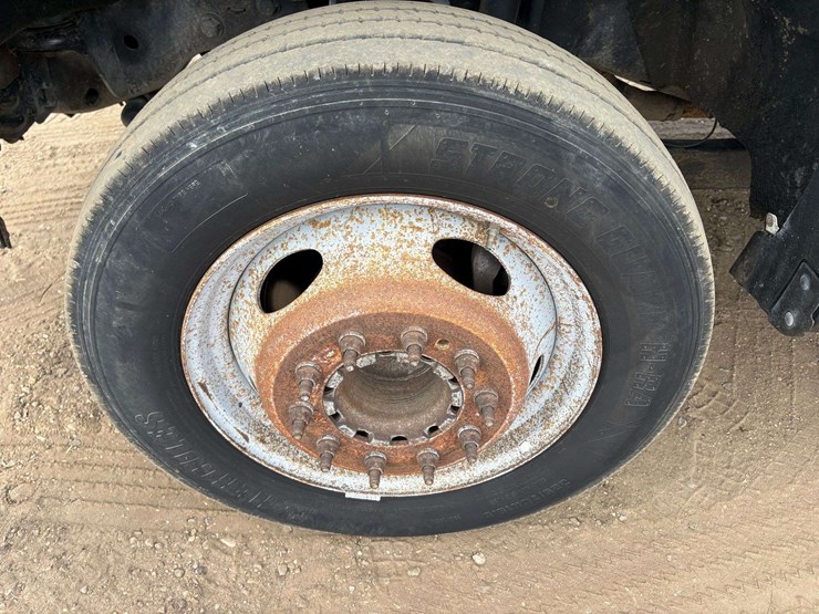 2001-ford-f450-image-7