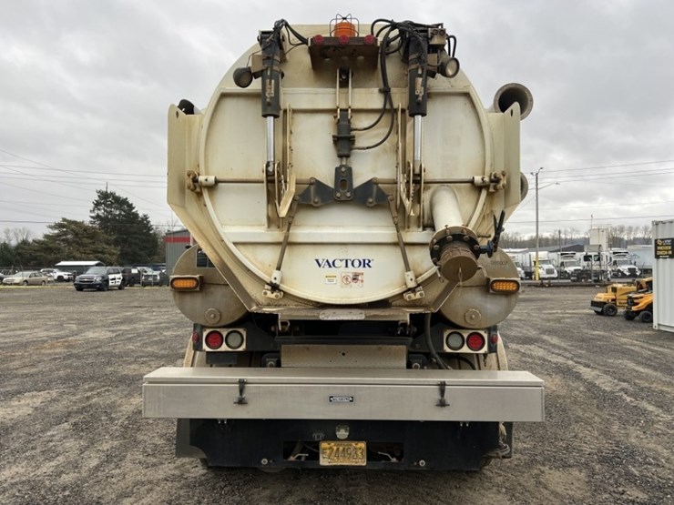 2008-vactor-2110-image-5