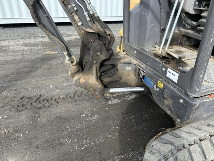 2019-volvo-ecr40d-image-17