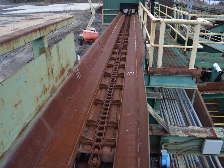 92'-endwise-heavy-duty-log-trough-w/-drags-w/-bottom-return-w/-steel-support-no-drive-image-1