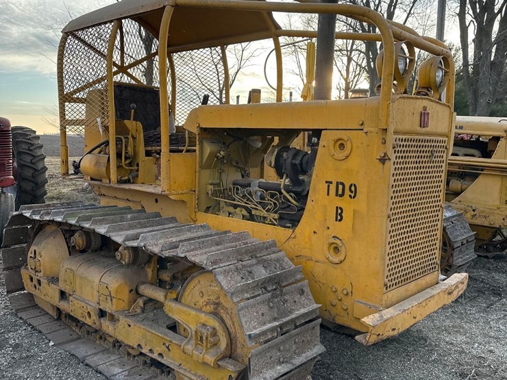 ih-td-9b-crawler-diesel-(sn#-855)-(hess)-image-6