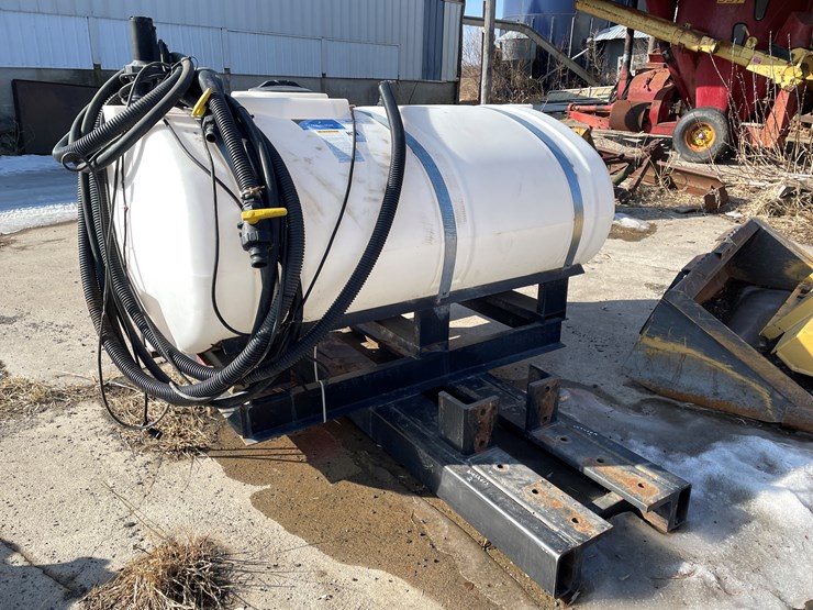#4928-•-front-inc.-front-mount-500-gallon-fertilizer-tank-image-5