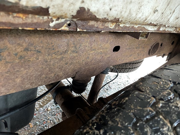 #1476-•-2012-chevy-silverado-pickup-truck-(has-mn-title)-image-18