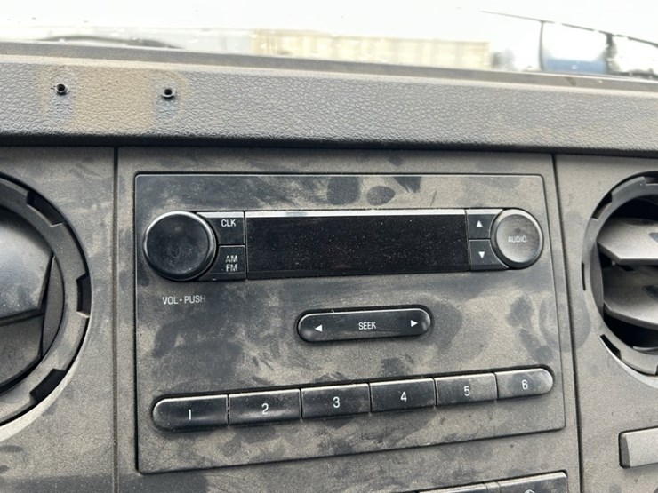 2012-ford-f250-sd-image-28