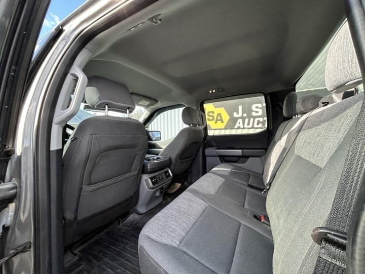 2021-ford-f150-xlt-image-28