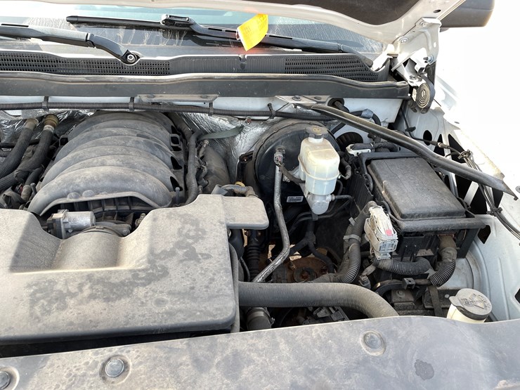 #1474-•-2014-chevy-silverado-pickup-truck-(has-mn-title)-image-27