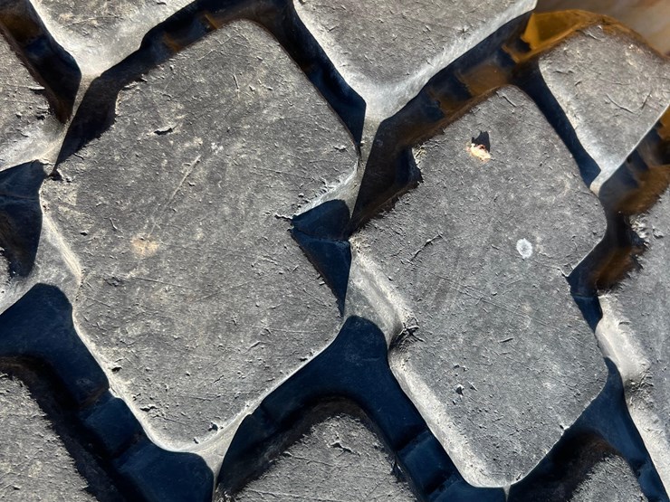 2012-deere-328e-image-41