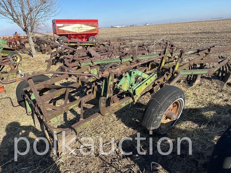 john-deere-5-image-3