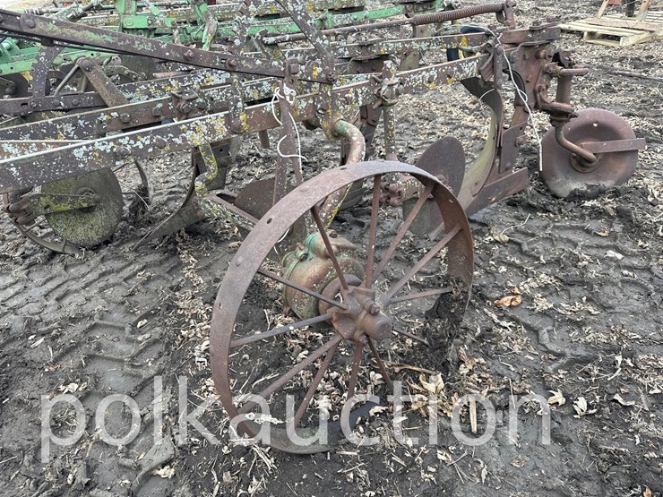 3-bottom-pull-type-plow---16"-(hess)-image-4