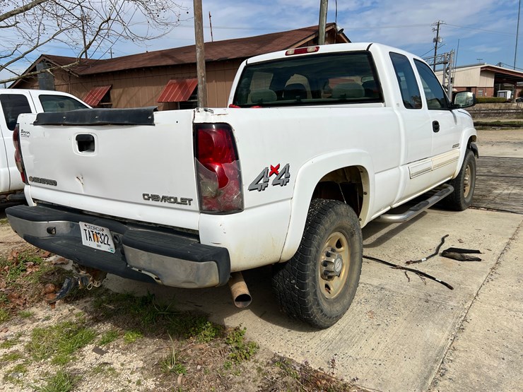 chevrolet-2500hd-image-5