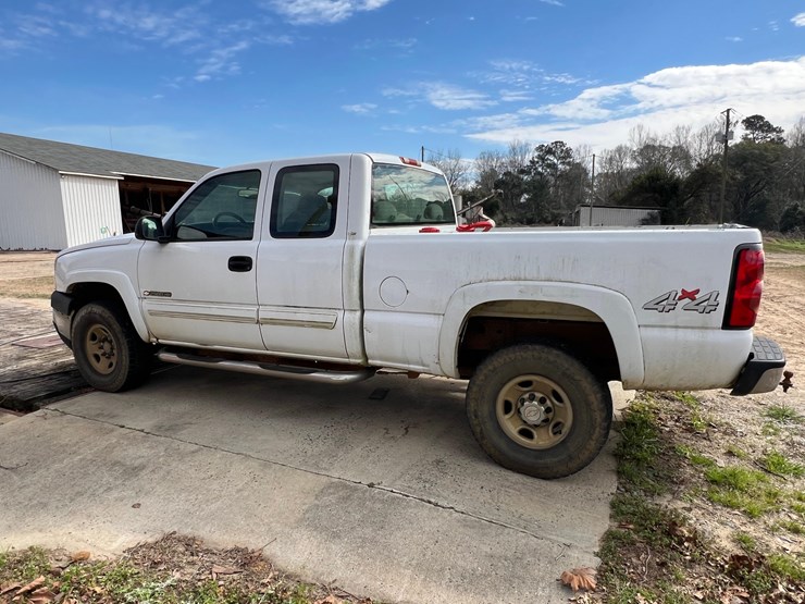 chevrolet-2500hd-image-7