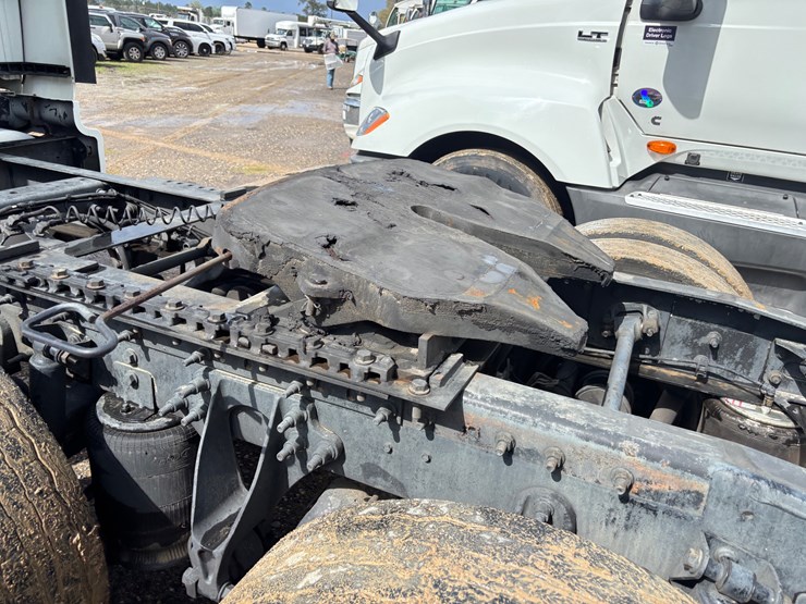 international-prostar-image-8