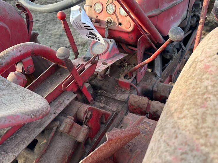 massey-ferguson-444-image-11