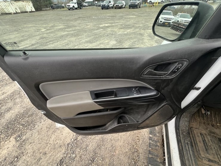 2016-chevrolet-colorado-image-29