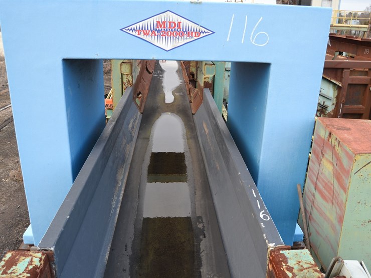 mdi-model-twa-2000-heavy-duty-whole-tree-metal-detector-w/-fiber-glass-section-w/-control-w/-steel-support-image-3