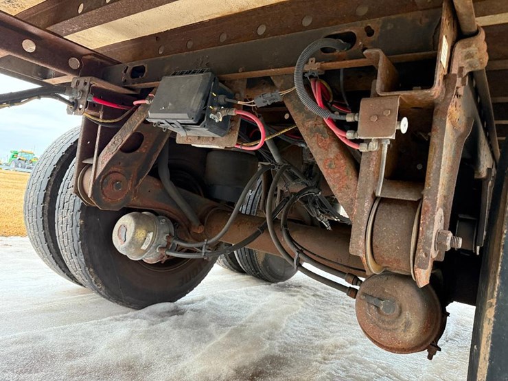 2012-great-dane-refrigerated-image-13