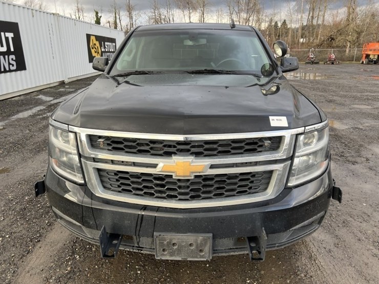 2018-chevrolet-tahoe-image-8