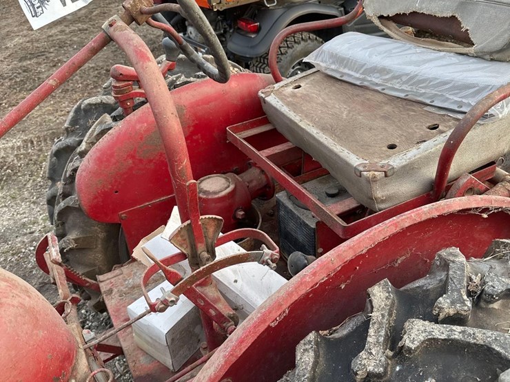 international-cub-lo-boy-image-11