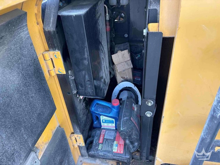 2020-deere-470g-lc-image-29