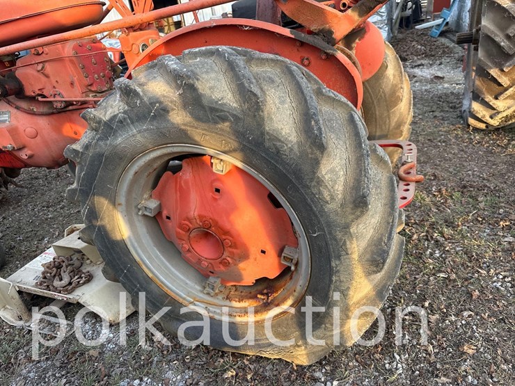 farmall-140-(sn#-25632)-(hess)-image-12
