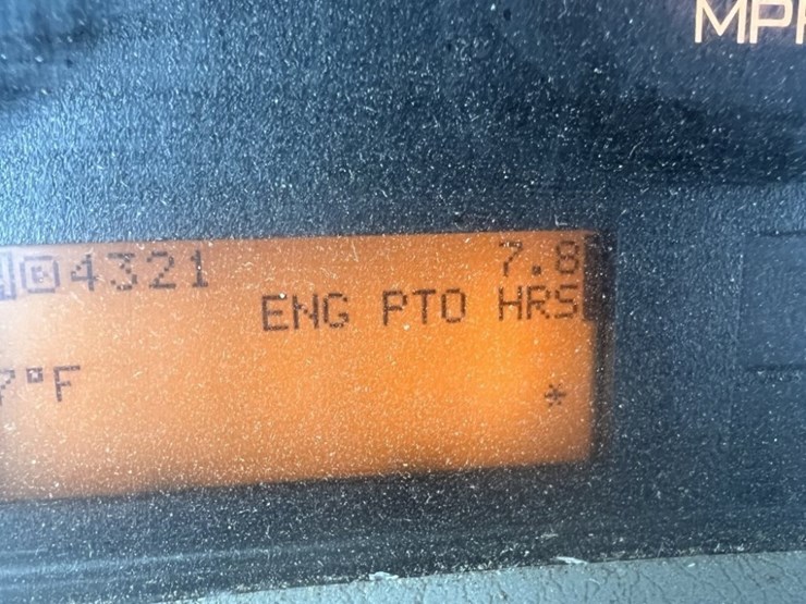 2013-international-7500-s/a-dump-truck-image-40