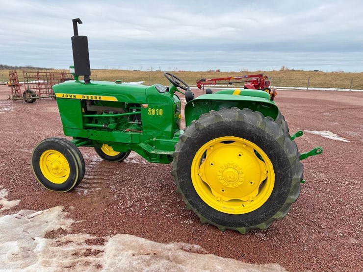 john-deere-2010-image-6