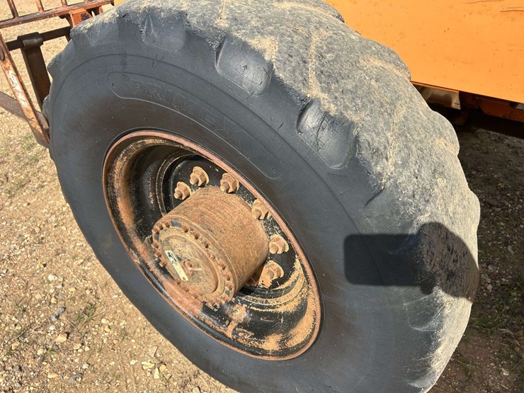 lull-644b-37-image-36