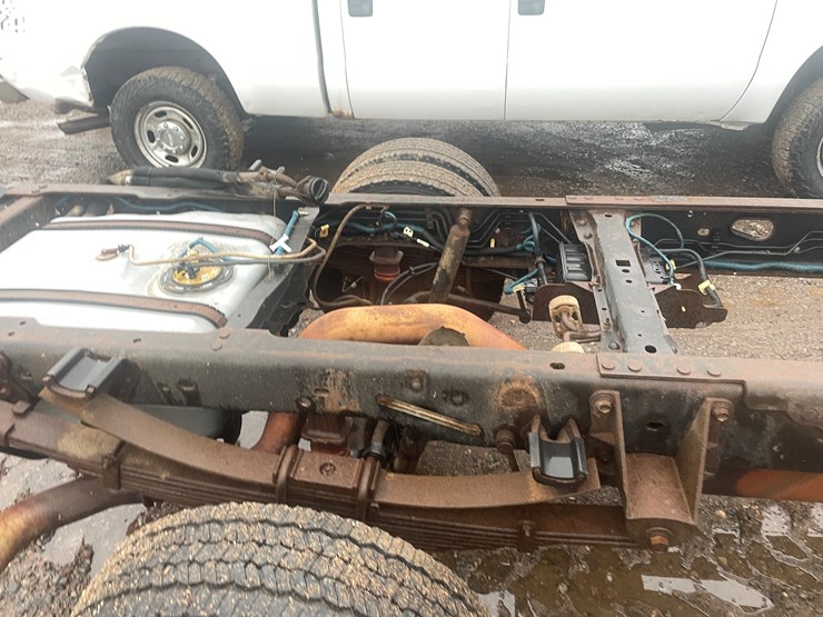 2013-ford-f550-image-9