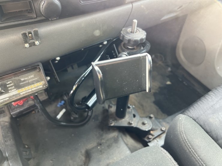 2012-gmc-sierra-extra-cab-4x4-pickup-image-30