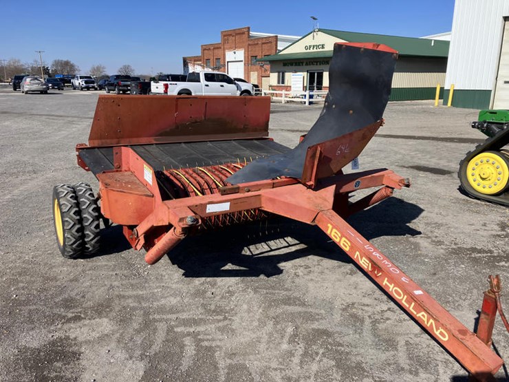 new-holland-166-image-2