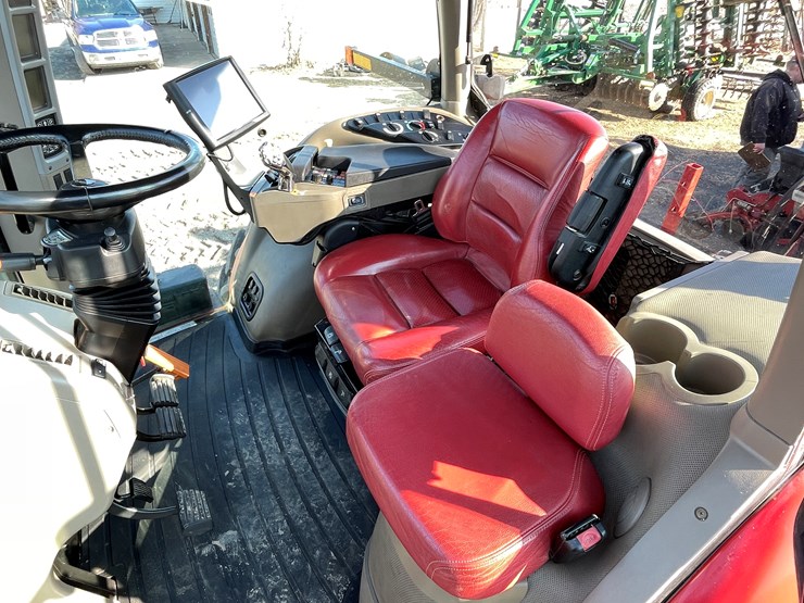 case-ih-magnum-315-image-65