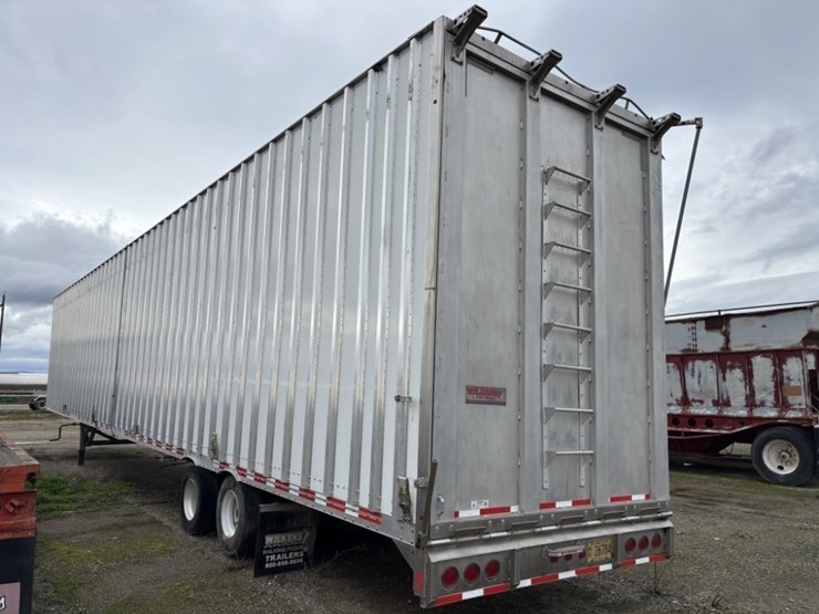 2018-wilkens-walking-floor-image-3