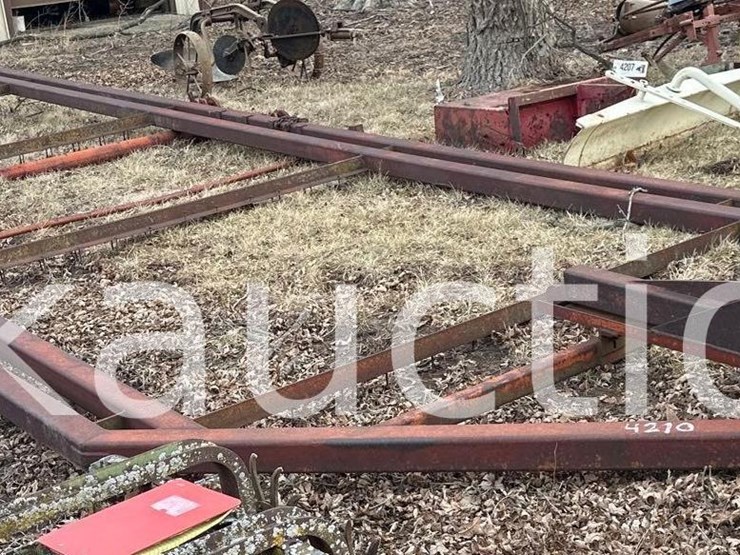 donahue-planter-trailer-chassis---118"-x-28'-(hess)-image-1