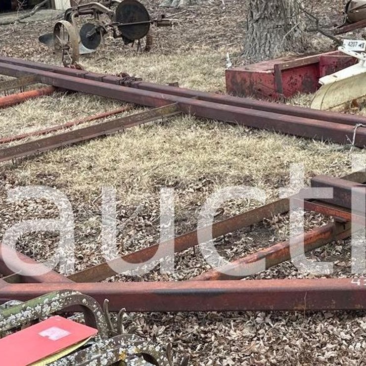 DONAHUE PLANTER TRAILER CHASSIS - 118" x 28' (HESS)